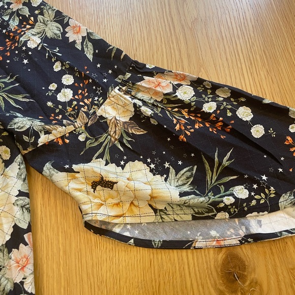 Farm Rio | Anthropologie Bell Sleeve Kimono One Size - Picture 11 of 11